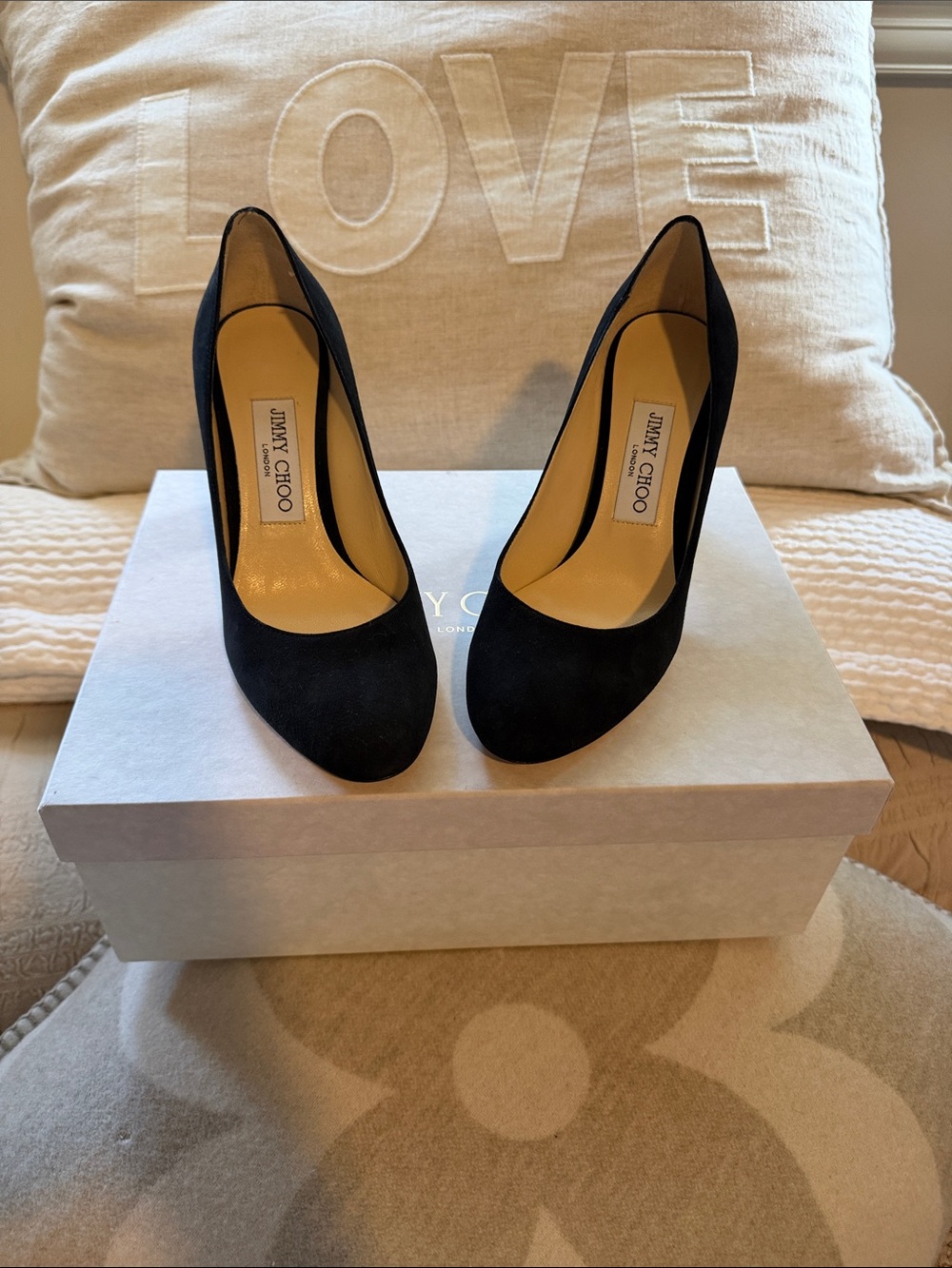 Jimmy Choo Black Suede rounded- toe Pumps